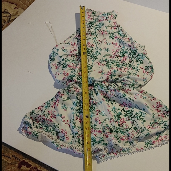 Steezyer size M floral Romper - Picture 2 of 9